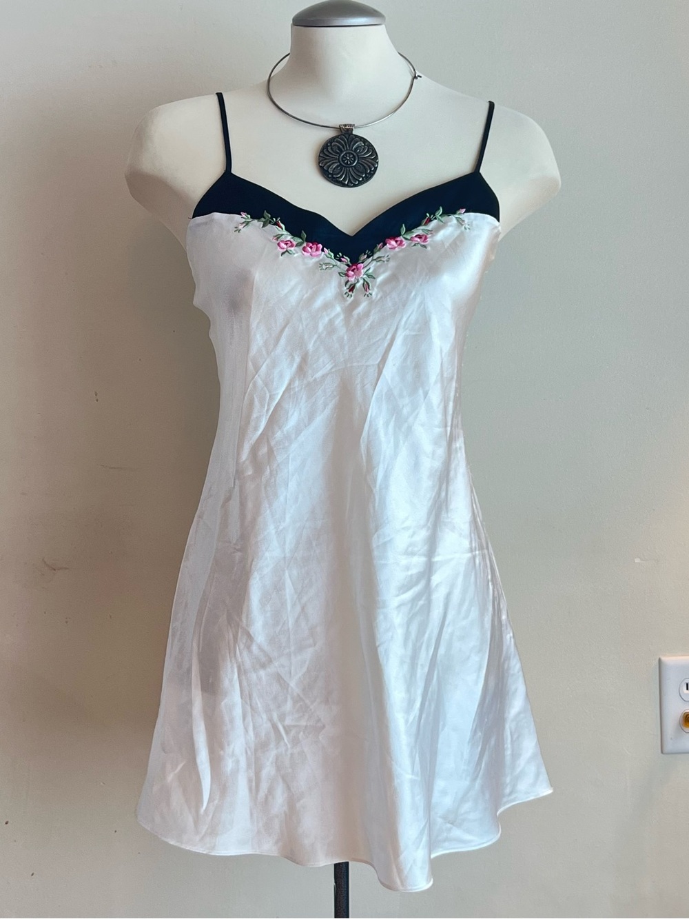 Oscar de la Renta White Satin Slip with Navy Trim and Pink Floral Embroidery